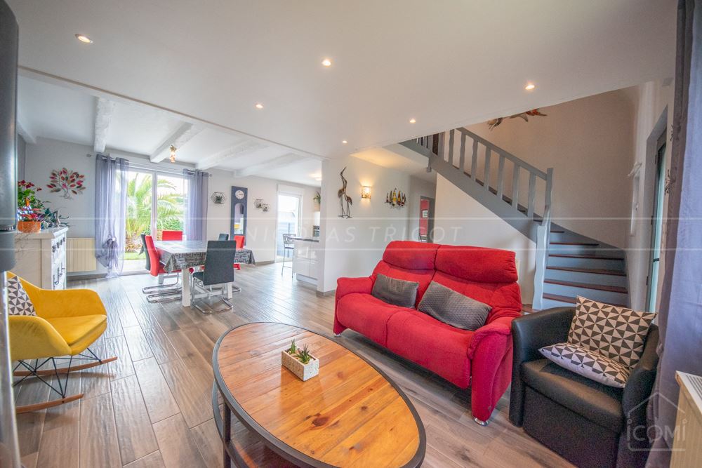 MAISON 127 M² - 4 CHAMBRES - SUR SOUS-SOL - TERRAIN PLUS 500 M² - PROXIMITE CENTRE-VILLE photo 2